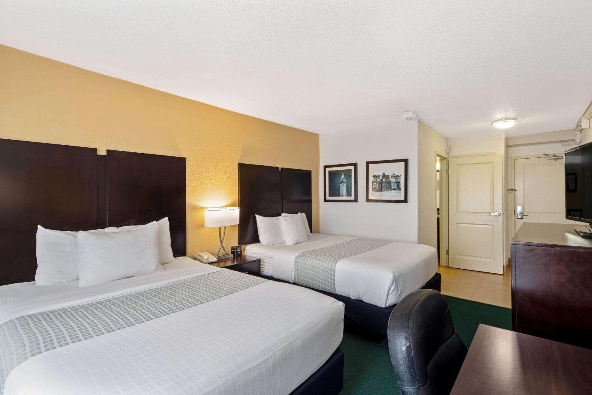 University Inn & Suites Berkeley Habitación foto