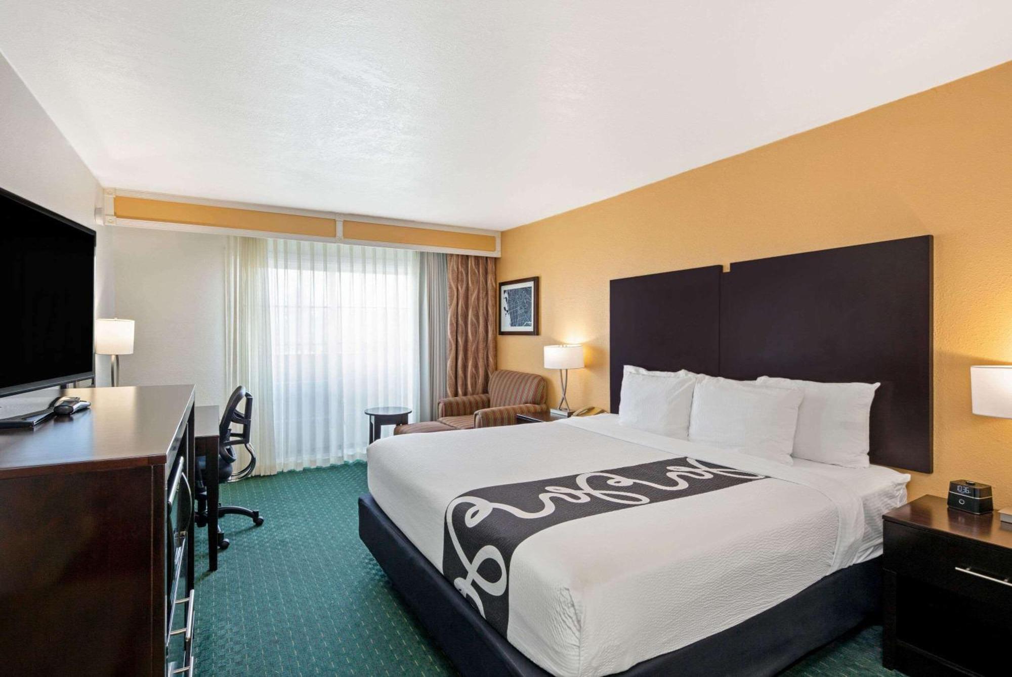 University Inn & Suites Berkeley Habitación foto